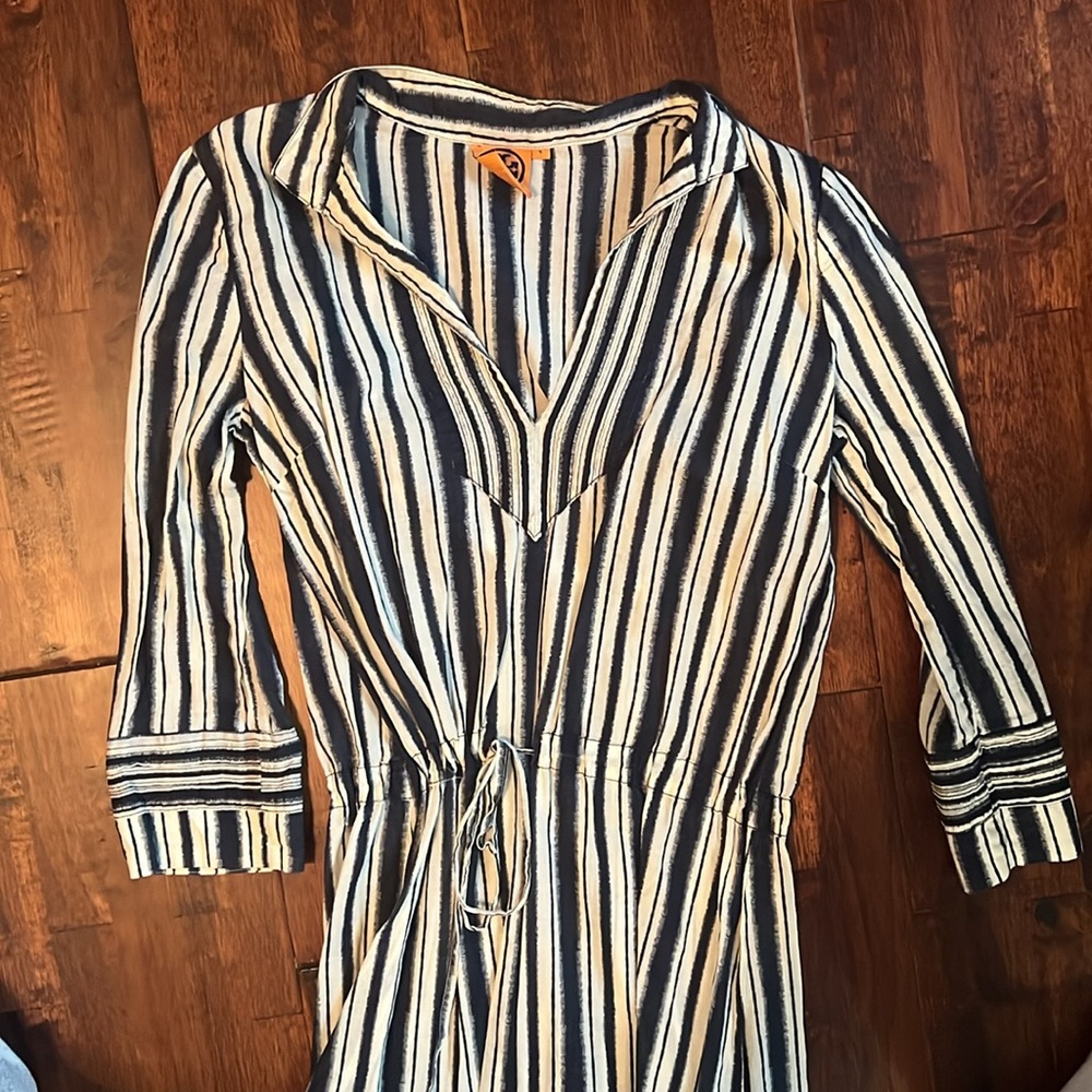Tory Burch tunic. - Picture 2 of 2